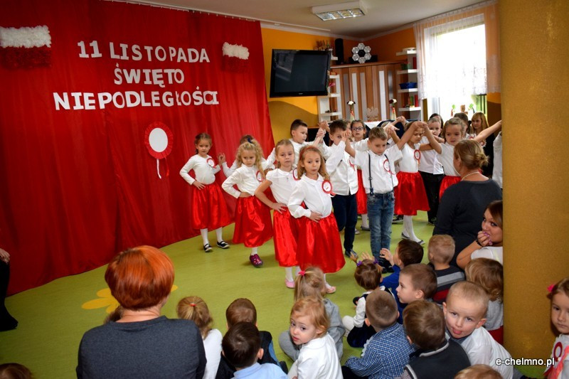 Tu wszędzie jest moja Ojczyzna - obchody Narodowego Święta Niepodległości w Przedszkolu 