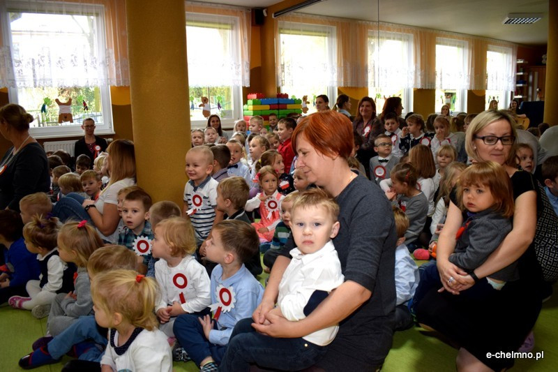 Tu wszędzie jest moja Ojczyzna - obchody Narodowego Święta Niepodległości w Przedszkolu 