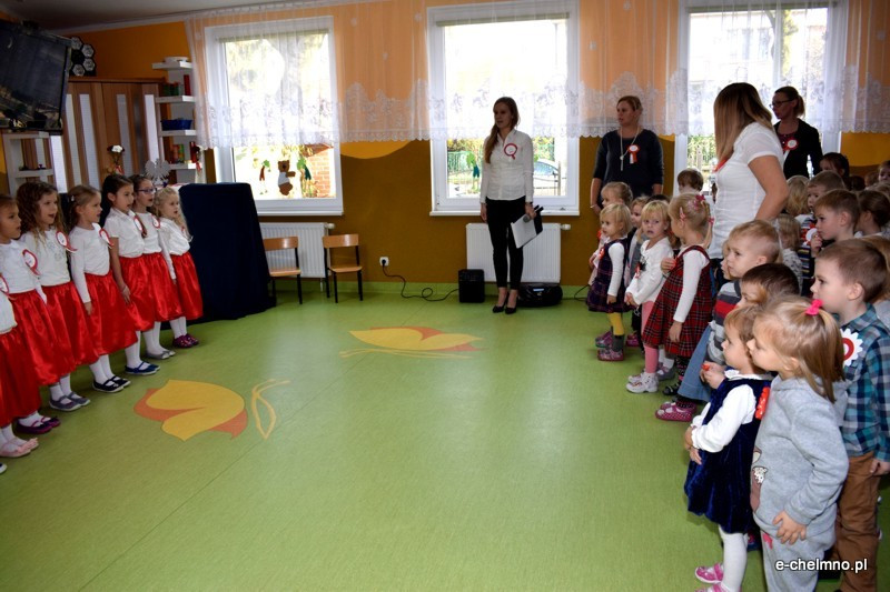 Tu wszędzie jest moja Ojczyzna - obchody Narodowego Święta Niepodległości w Przedszkolu 