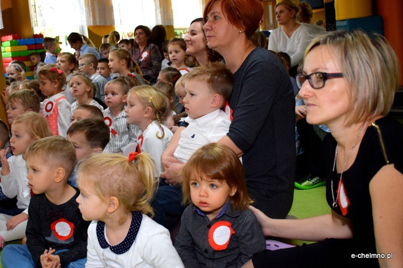Tu wszędzie jest moja Ojczyzna - obchody Narodowego Święta Niepodległości w Przedszkolu 