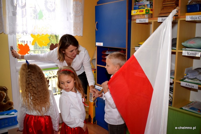 Tu wszędzie jest moja Ojczyzna - obchody Narodowego Święta Niepodległości w Przedszkolu 