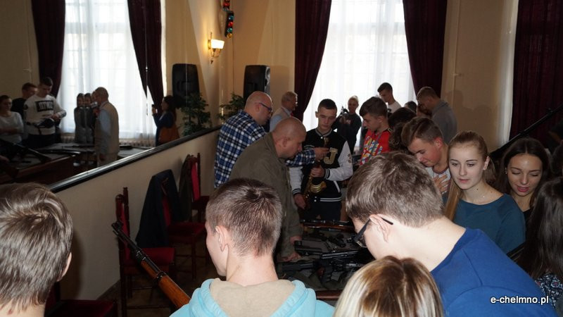 Pokaz broni w Klubie 3bdm