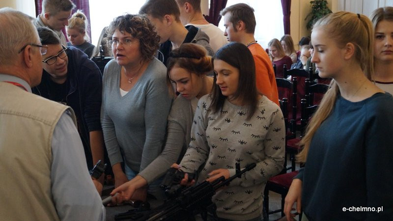 Pokaz broni w Klubie 3bdm