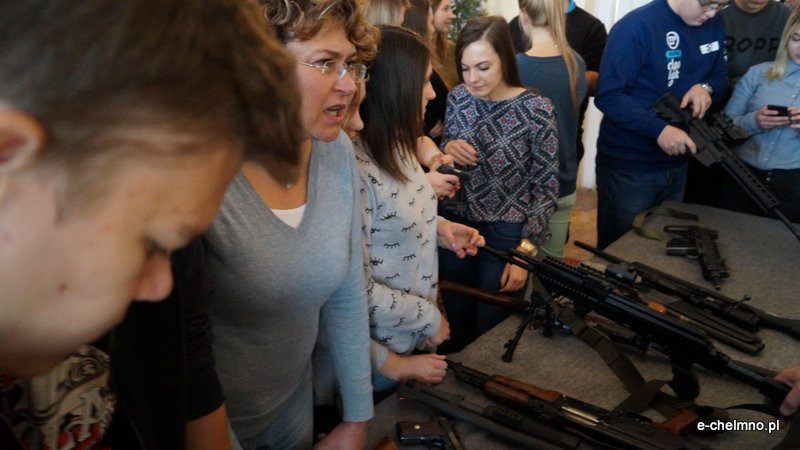 Pokaz broni w Klubie 3bdm