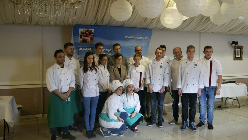 I miejsce uczniów ZSCKP w konkursie gastronomicznym w Villi Calvados w Bydgoszczy ?Świnia puławska jako rarytas regionalny?