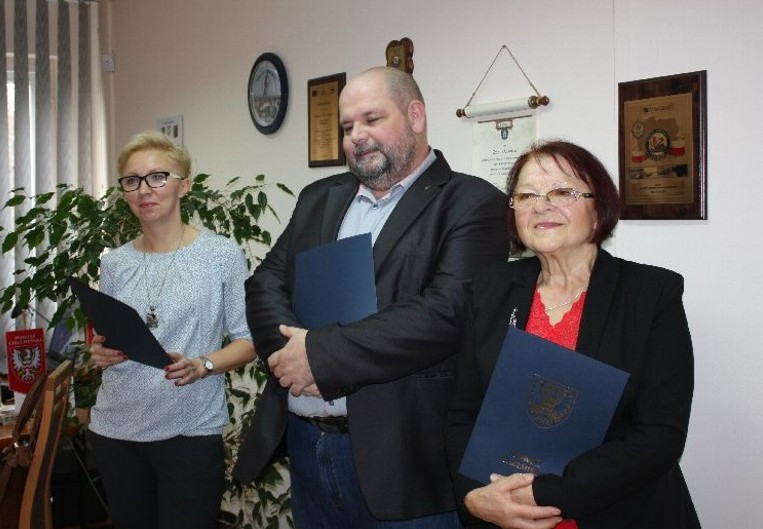 Nagrodzeni za pomoc społeczną