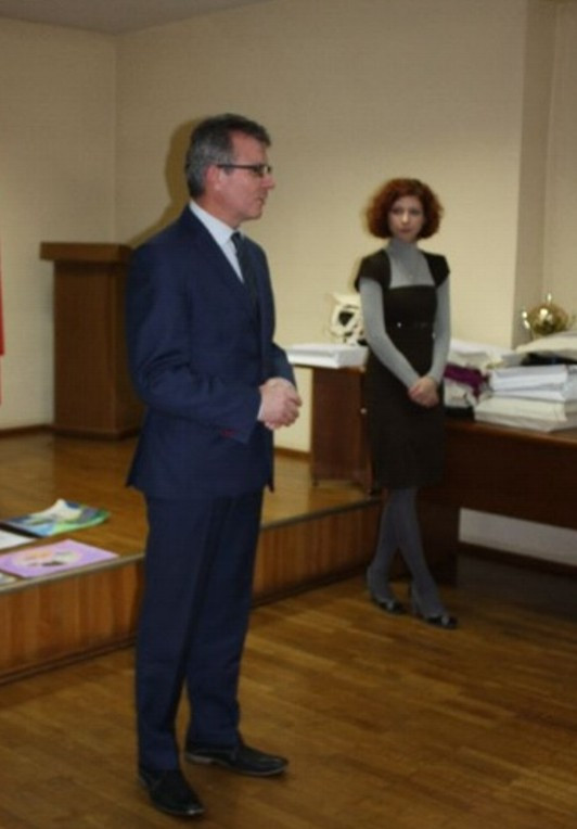 Laureaci konkursu plastycznego nagrodzeni w Starostwie Powiatowym