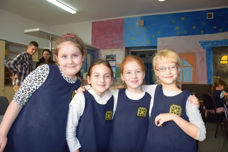 Przygotowanie pierników świątecznych w Katolickiej Pallotyńskiej Szkole Podstawowej