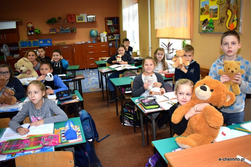 25 listopada - Światowy Dzień Pluszowego Misia w Szkole Podstawowej nr 2