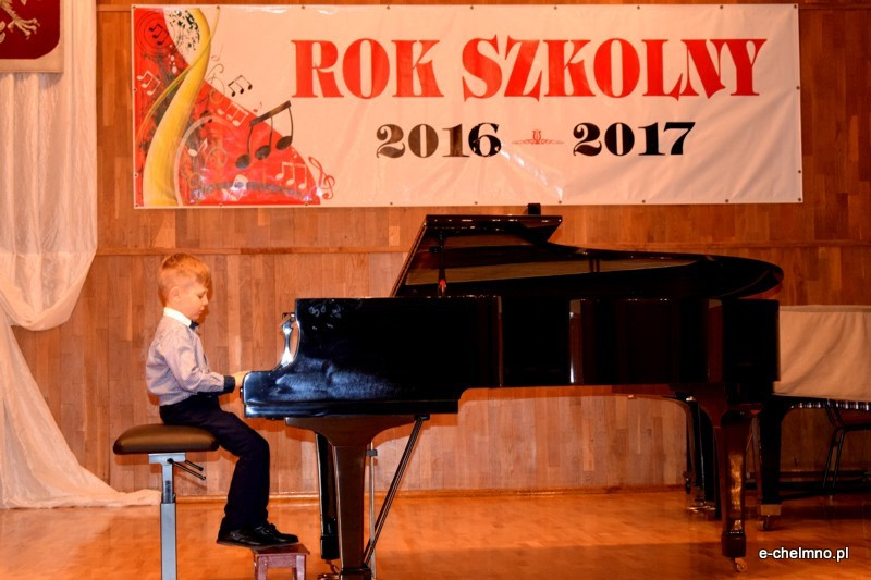 Koncert uczniów sekcji fortepianu w Państwowej Szkole Muzycznej