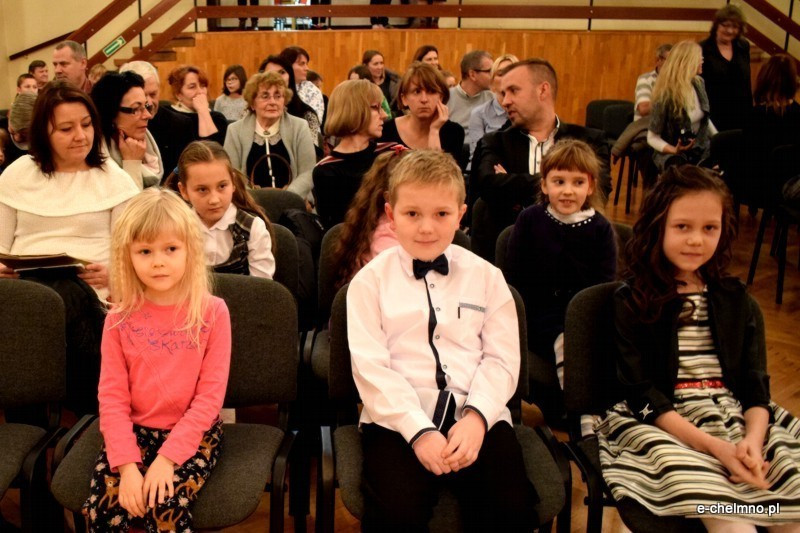 Koncert uczniów sekcji fortepianu w Państwowej Szkole Muzycznej