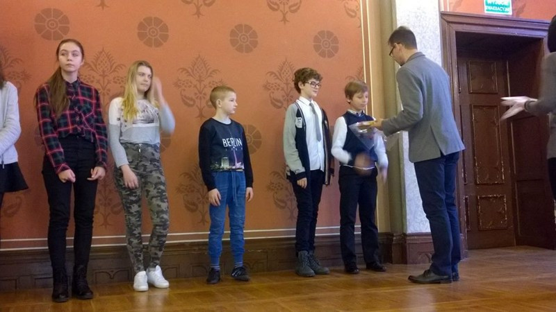 Wyróżnienie laureatów konkursów: z języka angielskiego oraz 