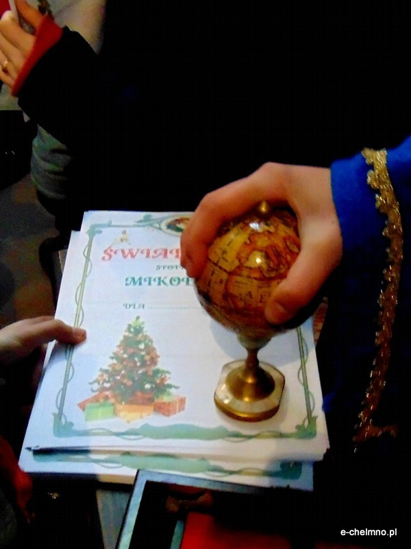 Msza z udziałem Świętego Mikołaja w kościele gimnazjalnym