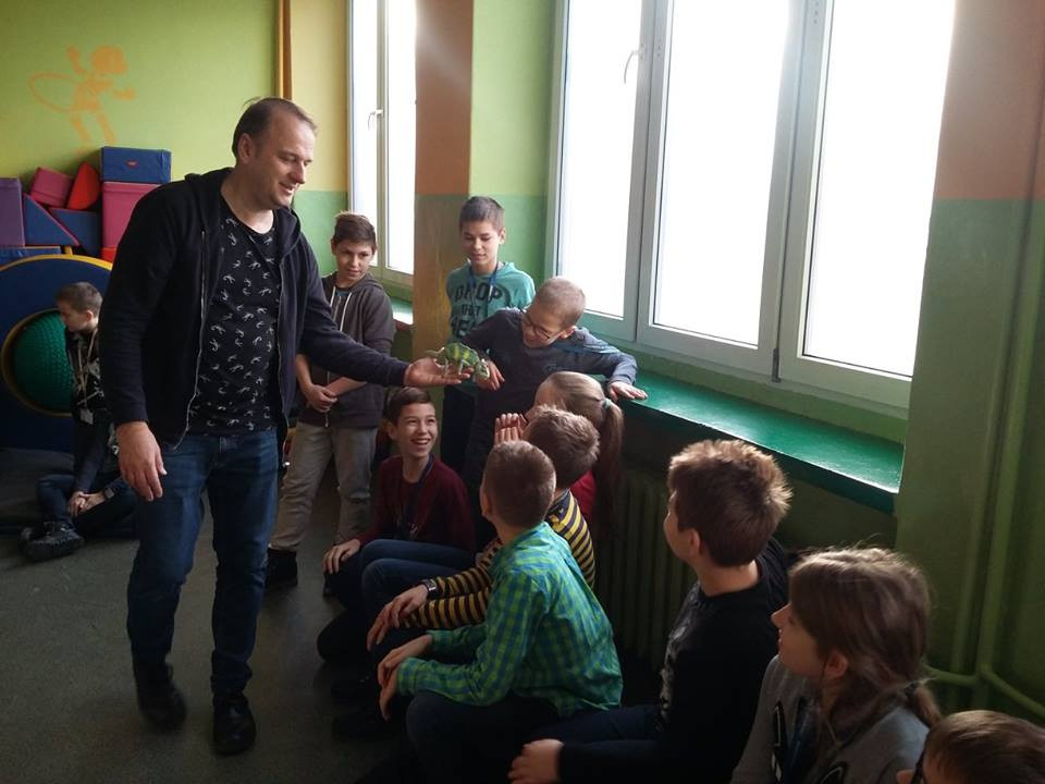 Pokazowa lekcja o zwierzętach egzotycznych w Szkole Podstawowej nr 4