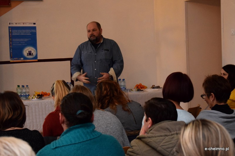 Spotkanie dotyczące rozwoju rodzinnych form pieczy zastępczej oraz placówek opiekuńczo-wychowawczych do 14 dzieci