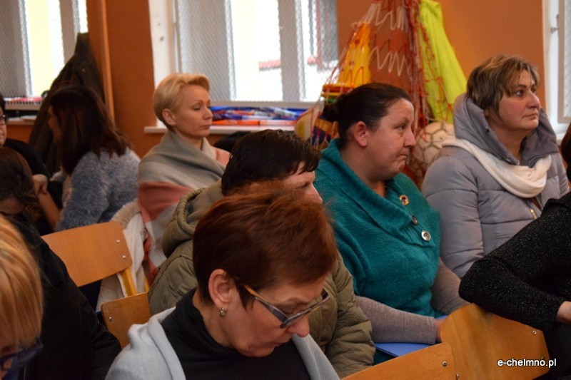 Spotkanie dotyczące rozwoju rodzinnych form pieczy zastępczej oraz placówek opiekuńczo-wychowawczych do 14 dzieci