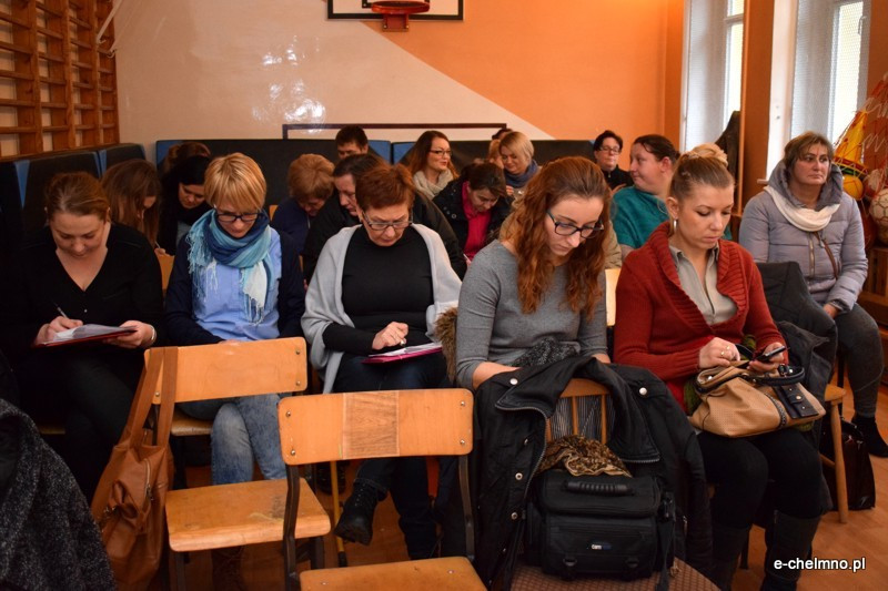 Spotkanie dotyczące rozwoju rodzinnych form pieczy zastępczej oraz placówek opiekuńczo-wychowawczych do 14 dzieci