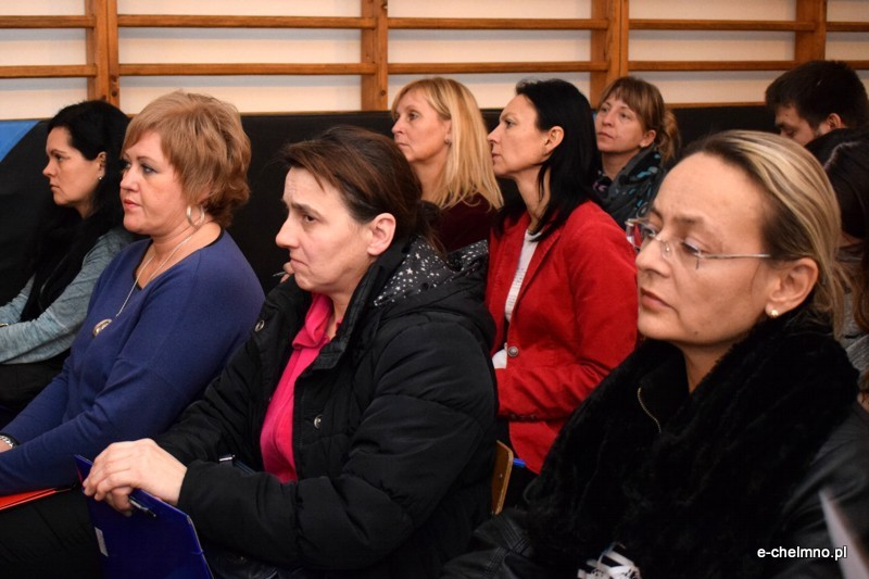 Spotkanie dotyczące rozwoju rodzinnych form pieczy zastępczej oraz placówek opiekuńczo-wychowawczych do 14 dzieci