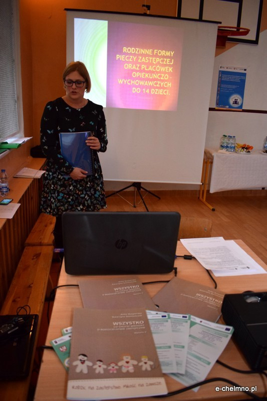 Spotkanie dotyczące rozwoju rodzinnych form pieczy zastępczej oraz placówek opiekuńczo-wychowawczych do 14 dzieci