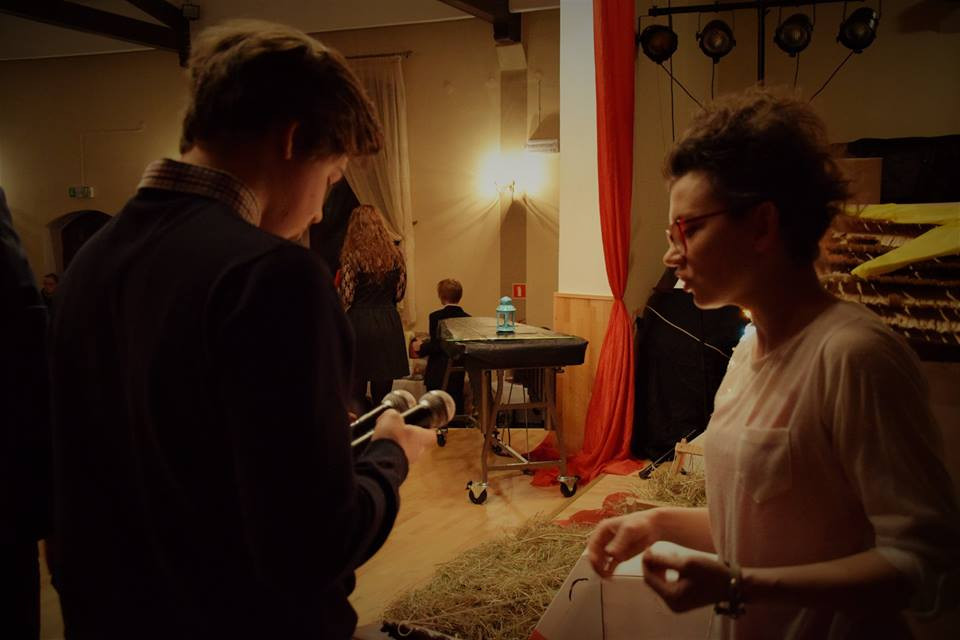 Radosna Wigilia rodziców, uczniów oraz grona pedagogicznego Katolickiego Pallotyńskiego Liceum, Gimnazjum i Szkoły Podstawowej w Chełmnie