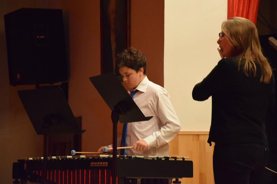 Radosna Wigilia rodziców, uczniów oraz grona pedagogicznego Katolickiego Pallotyńskiego Liceum, Gimnazjum i Szkoły Podstawowej w Chełmnie