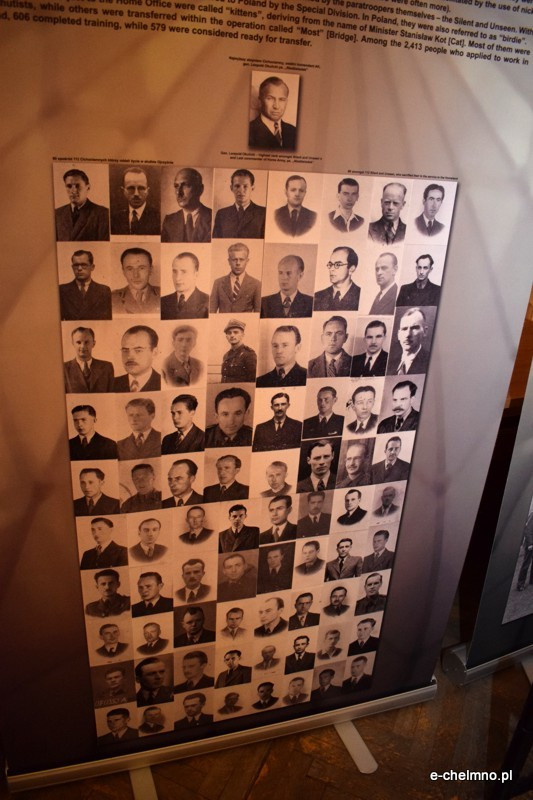 Pokaz broni historycznej i strzeleckiej w klubie 3 batalionu drogowo-mostowego