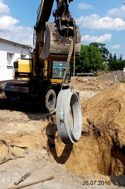 Przebudowa drogi gminnej i kanalizacji deszczowej, czyli PROBLEM mieszkańców Borówna