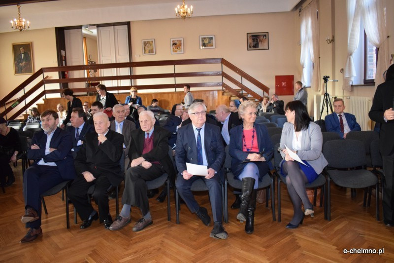 Honorowe wręczenie tytułów 