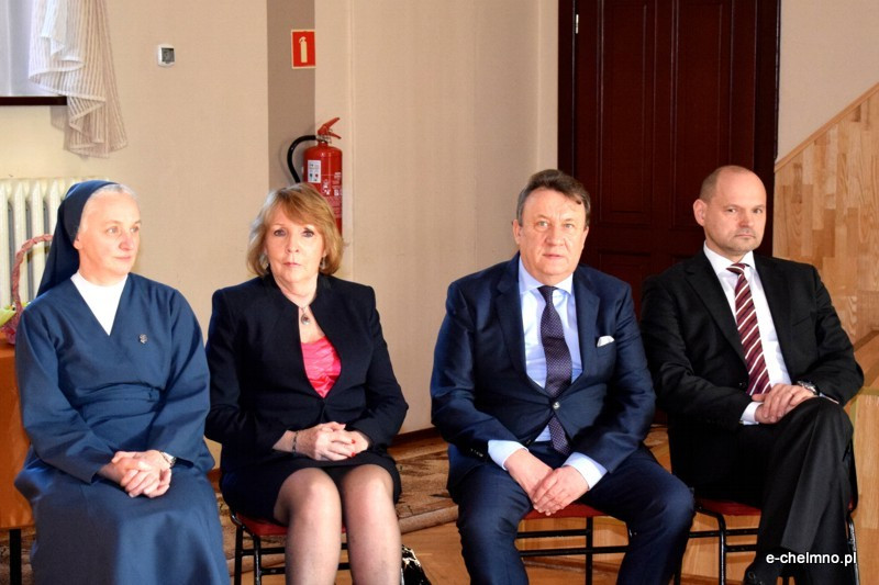 Honorowe wręczenie tytułów 