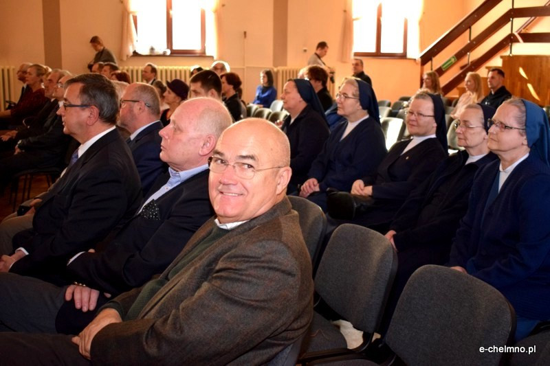 Honorowe wręczenie tytułów 