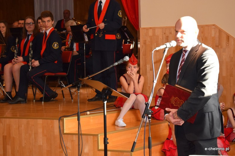 Honorowe wręczenie tytułów 