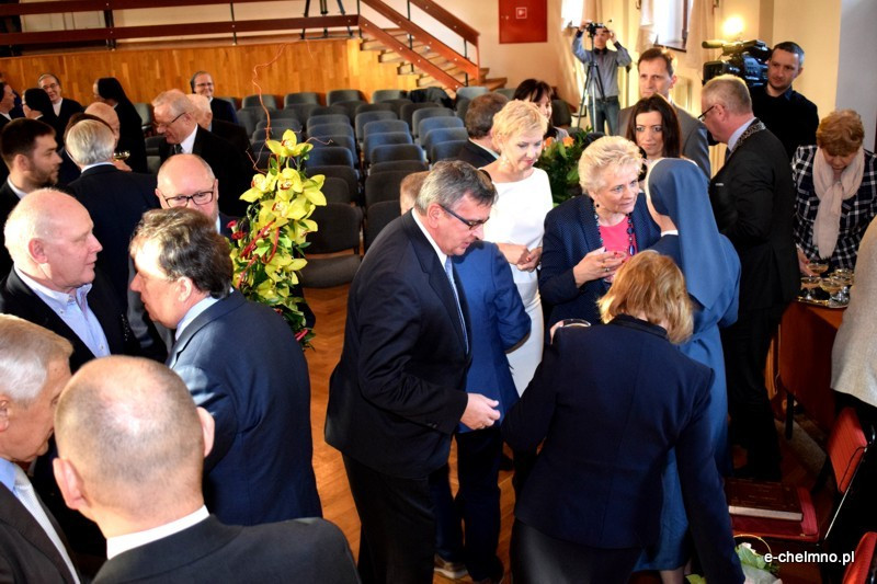 Honorowe wręczenie tytułów 