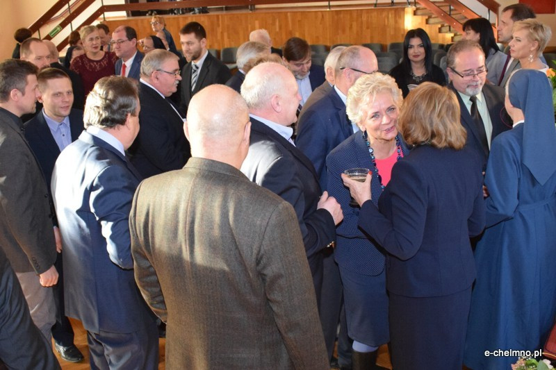 Honorowe wręczenie tytułów 