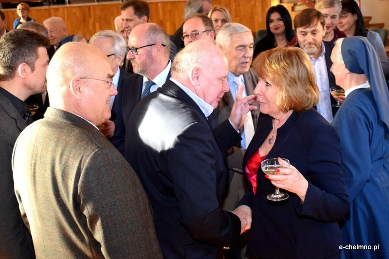 Honorowe wręczenie tytułów 