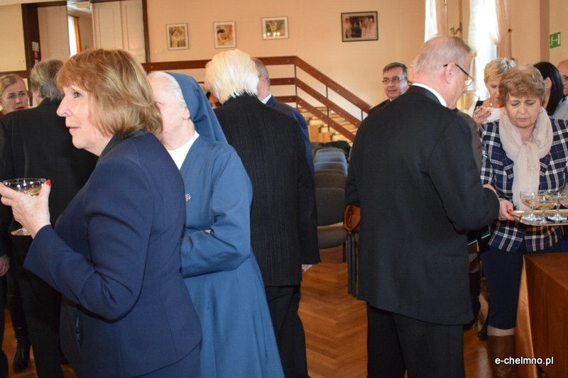 Honorowe wręczenie tytułów 