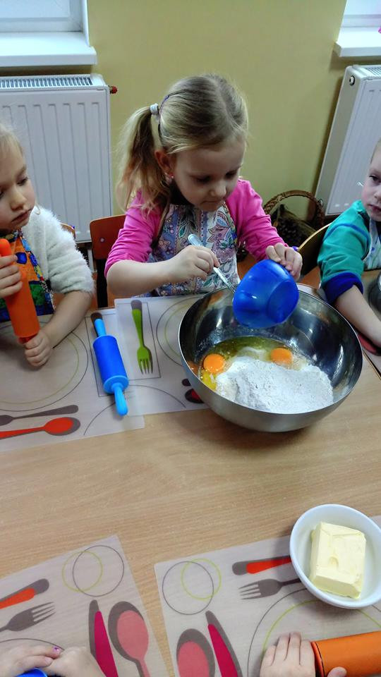 Ciekawe zajęcia karnawałowe i kulinarne w Niepublicznym Przedszkolu 