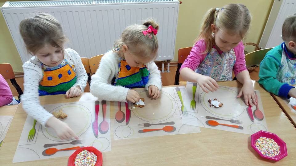 Ciekawe zajęcia karnawałowe i kulinarne w Niepublicznym Przedszkolu 