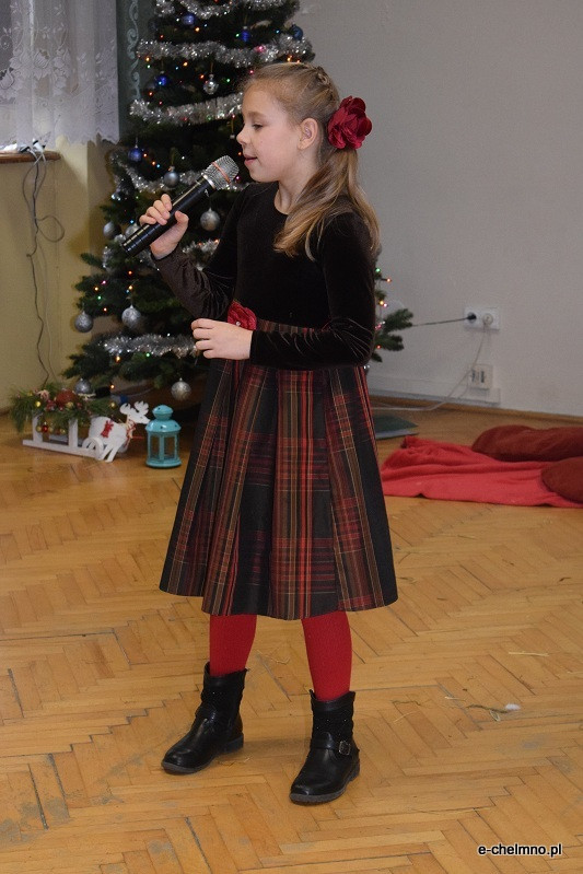 Wspomnienie Jasełkowe - przedstawienie w dla zaproszonych gości w Katolickiej Szkole Podstawowej