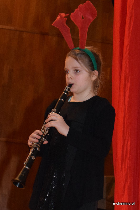 Koncert kolęd w wykonaniu uczniów klas fletu i klarnetu w Państwowej Szkole Muzycznej