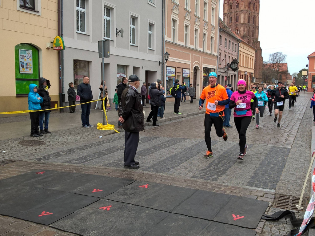 2 kwietnia - zapraszamy na II Bieg Zakochanych dla Par