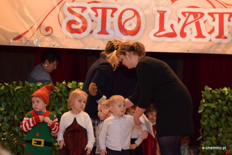 Relacja z koncertu z okazji Dnia Babci i Dziadka - Przedszkole Niepubliczne 