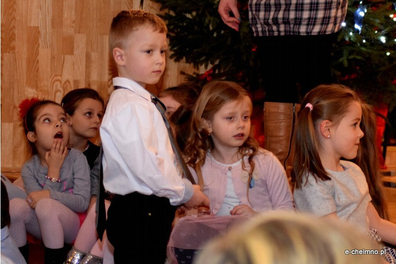 Relacja z koncertu z okazji Dnia Babci i Dziadka - Przedszkole Niepubliczne 