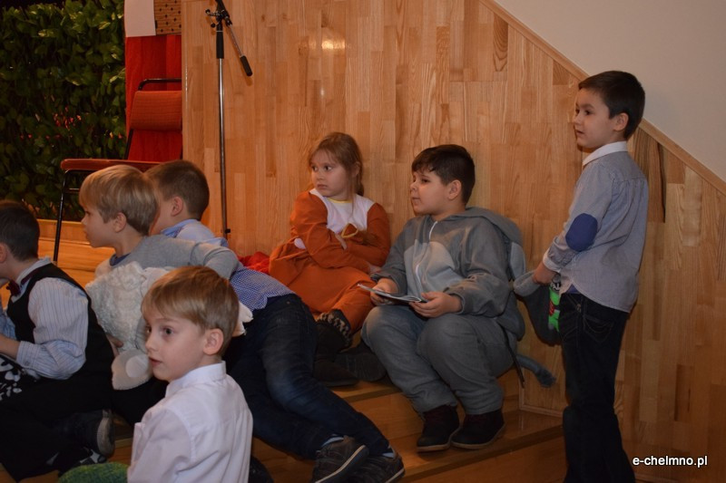 Relacja z koncertu z okazji Dnia Babci i Dziadka - Przedszkole Niepubliczne 