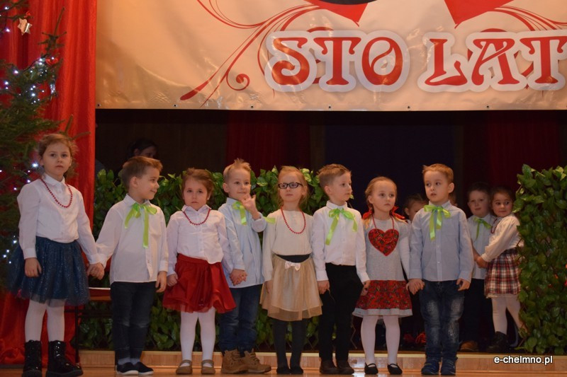 Relacja z koncertu z okazji Dnia Babci i Dziadka - Przedszkole Niepubliczne 