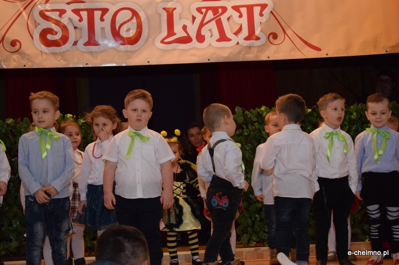 Relacja z koncertu z okazji Dnia Babci i Dziadka - Przedszkole Niepubliczne 