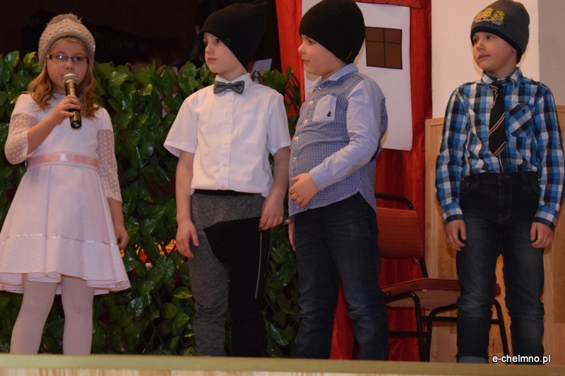 Relacja z koncertu z okazji Dnia Babci i Dziadka - Przedszkole Niepubliczne 