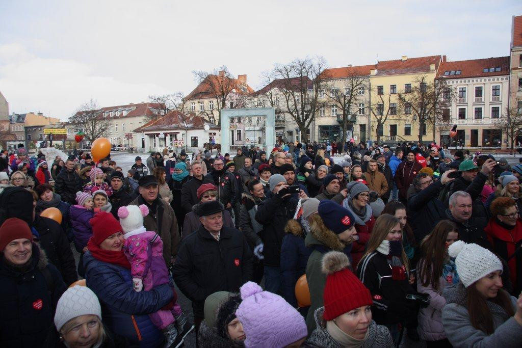Ponowny, historyczny REKORD Wielkiej Orkiestry Świątecznej Pomocy -zdjęcia z Chełmna i Stolna