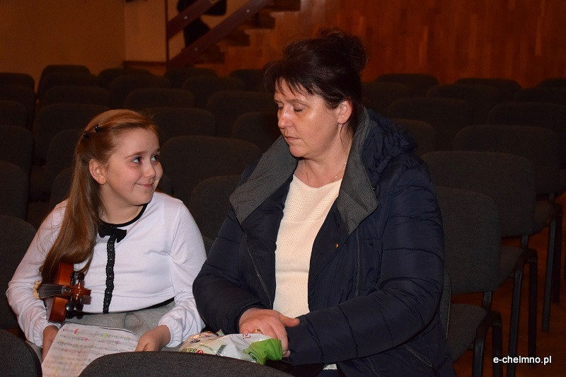Koncert dzieci z sekcji smyczkowej w Państwowej Szkole Muzycznej