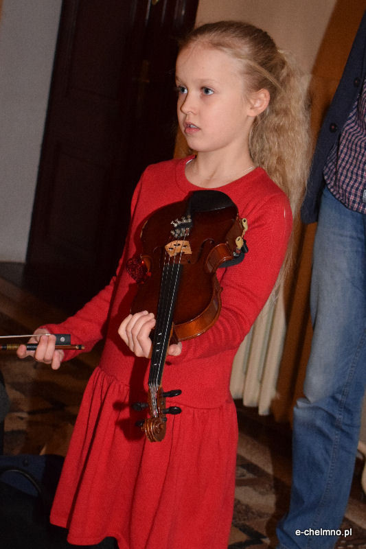 Koncert dzieci z sekcji smyczkowej w Państwowej Szkole Muzycznej