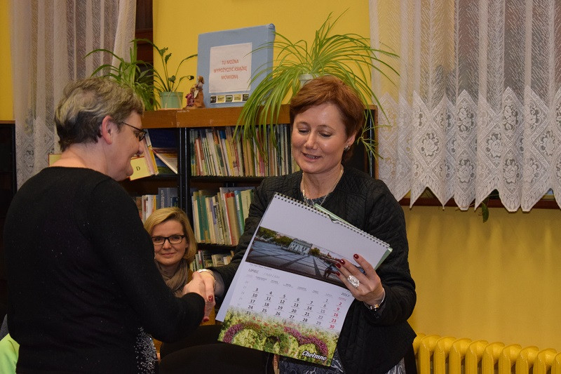 Wręczenie nagród dla Czytelników Roku w Miejskiej Bibliotece Publicznej